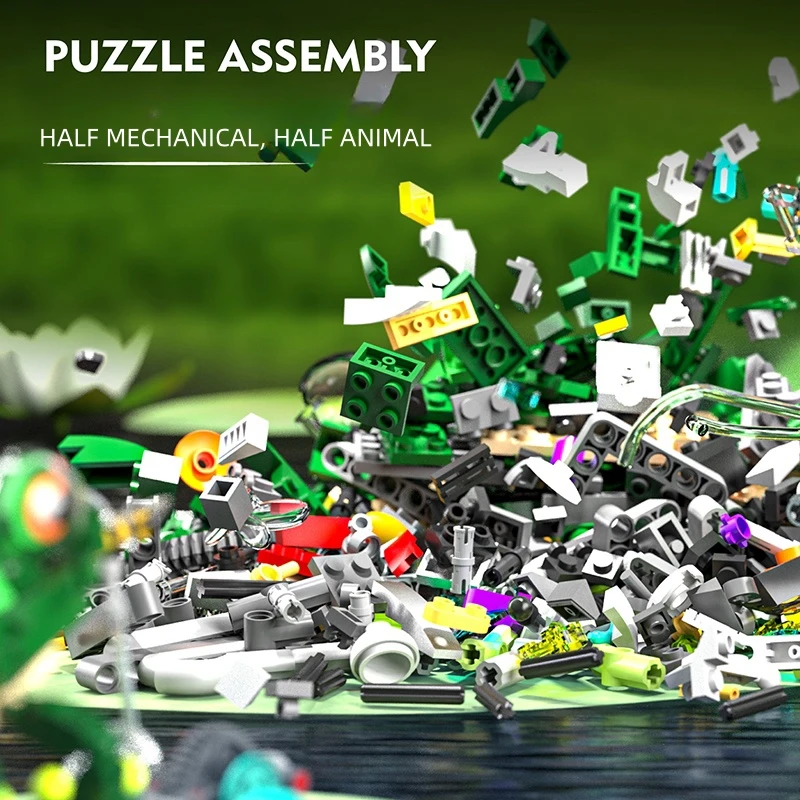 Mechanical Frog Building Blocks Kit with Movable Legs & Gears - Image 3